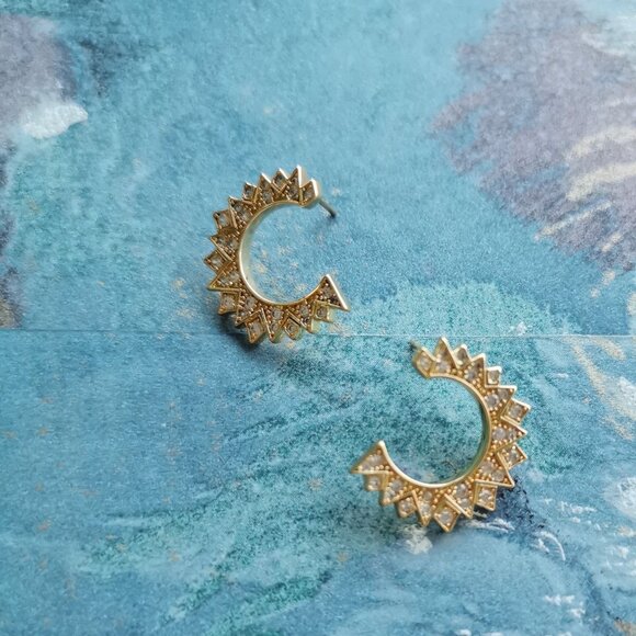 Alicia Bonnie Sunburst Gold White Crystal Stud Earrings - Picture 3 of 3